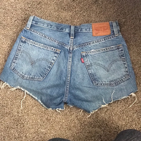 501 denim shorts - Picture 2 of 4